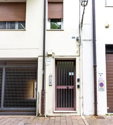 Modern Della Valle X2 Padua